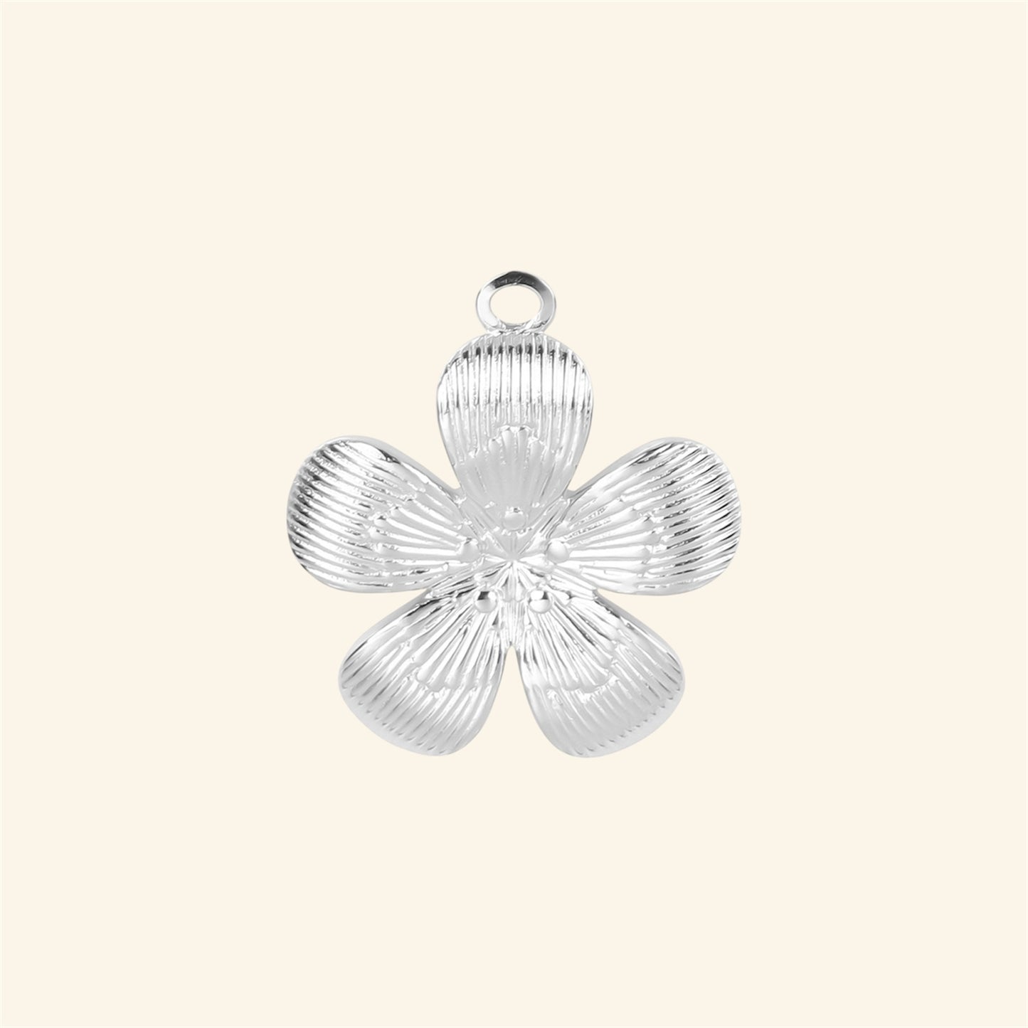 grigri fleur argentée